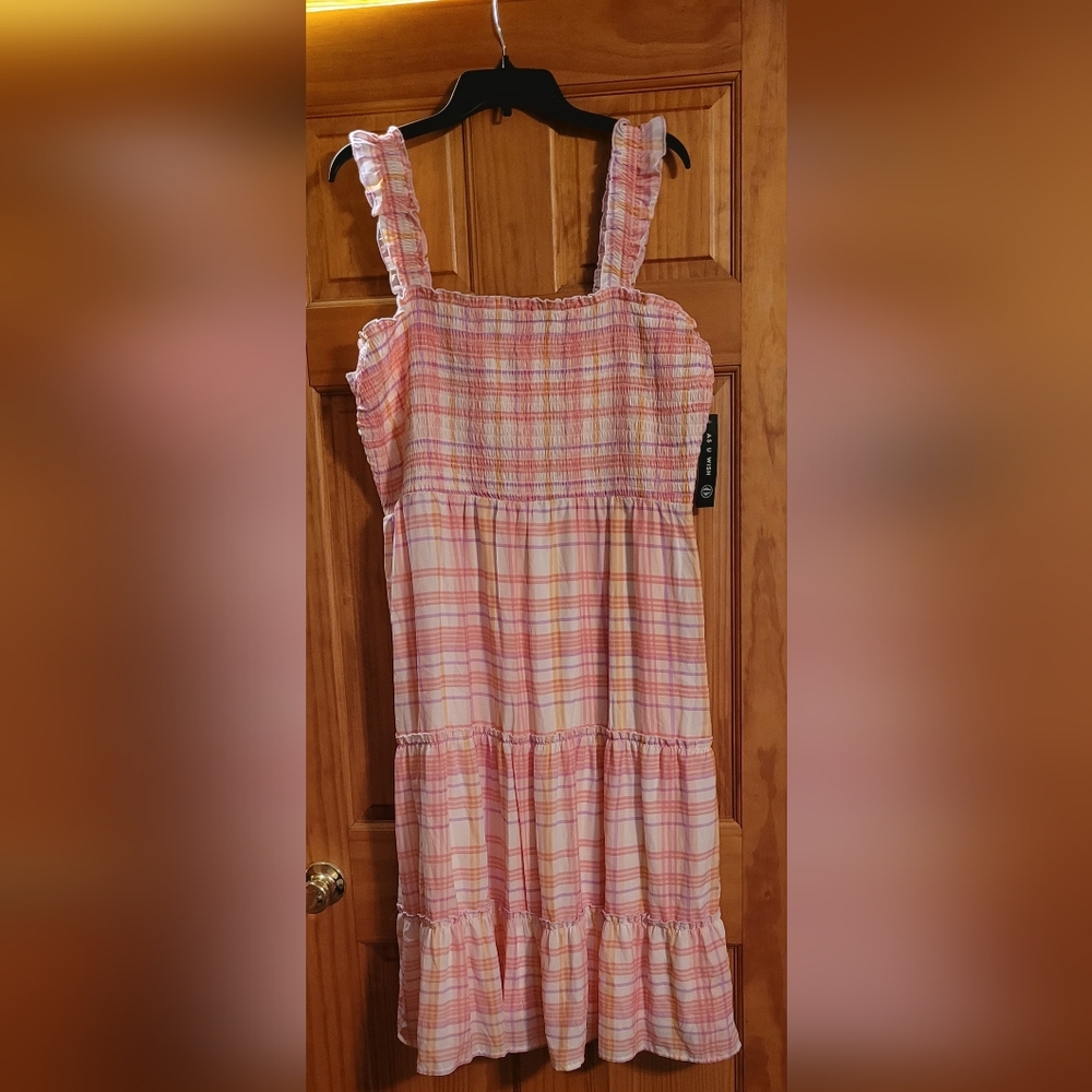 ***3/$20**Women's Gingham style dress